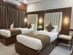 Exquitive twin bedroom (1)